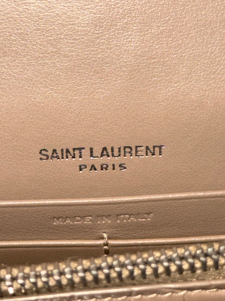 Kate Tassel croc-embossed wallet on chain in beige calfskin