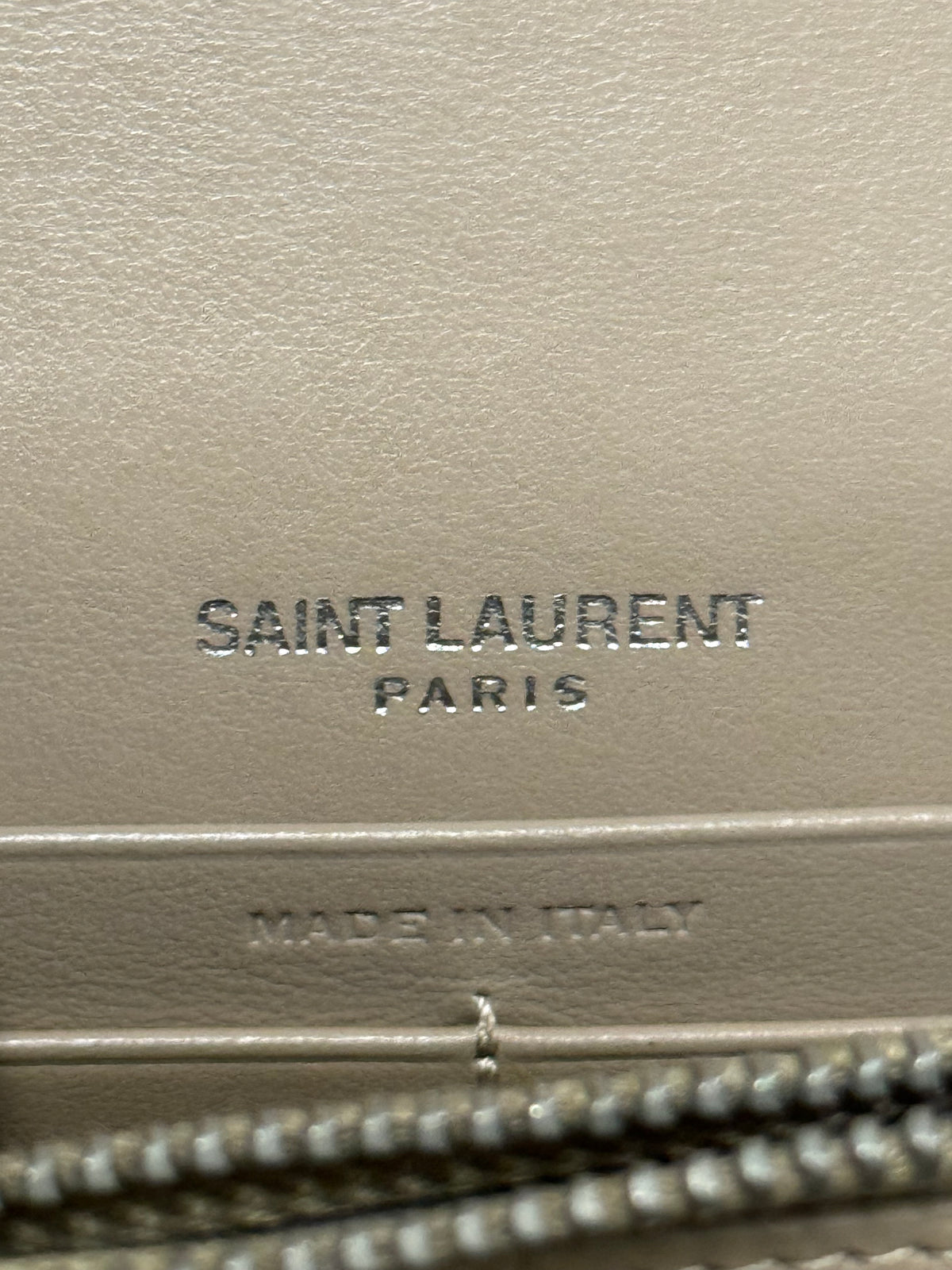 Saint Laurent Kate Tassel croc-embossed wallet on chain in beige calfskin - YSL