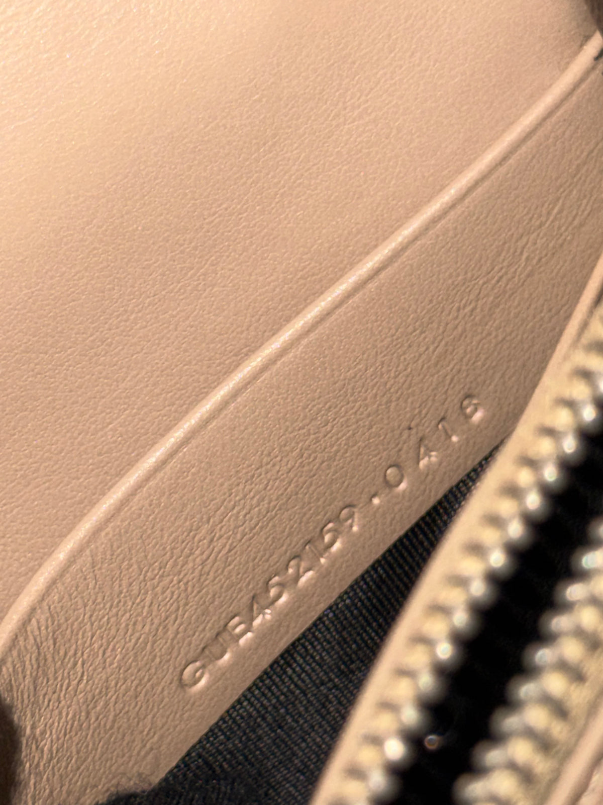 Saint Laurent Kate Tassel croc-embossed wallet on chain in beige calfskin - YSL