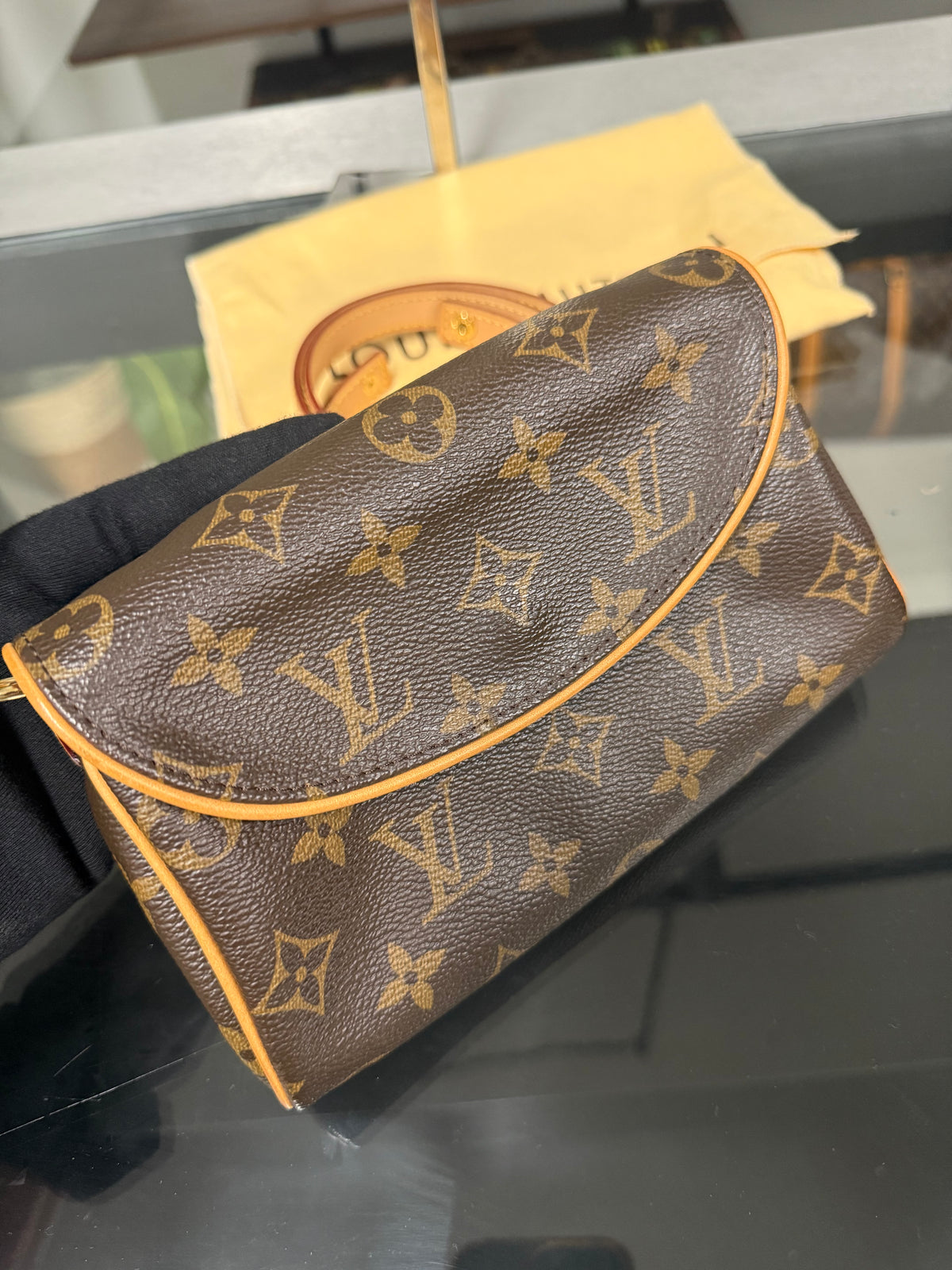 Louis Vuitton Pochette Florentine XS Monogram Canvas Belt Bag M51855