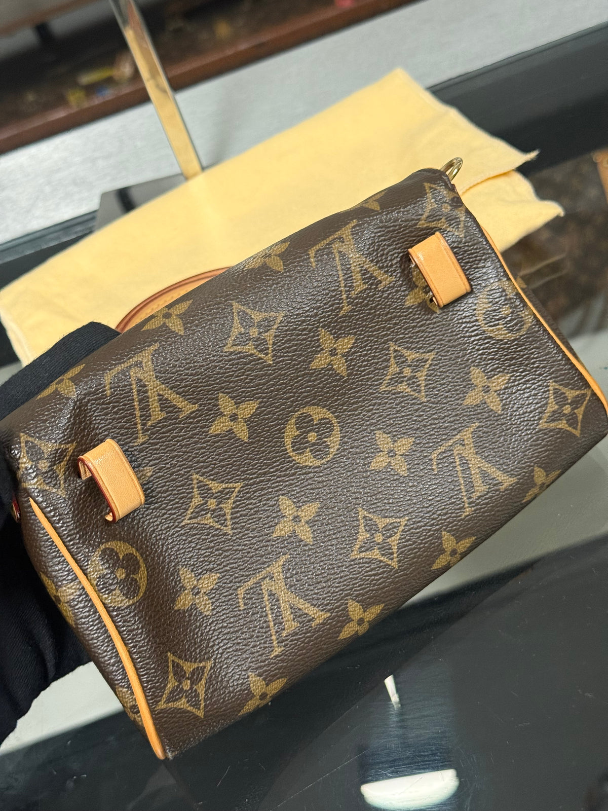 Louis Vuitton Pochette Florentine XS Monogram Canvas Belt Bag M51855