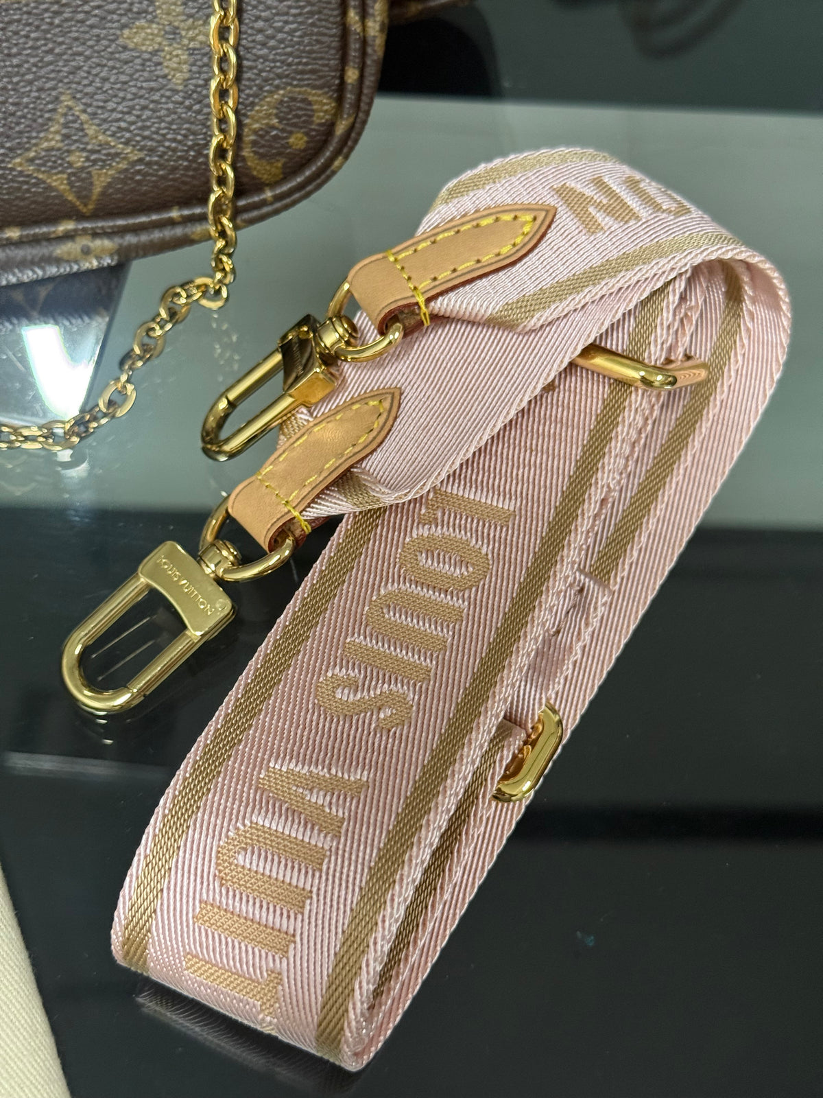 LOUIS VUITTON Multi Pochette Accessoires in Monogram Pink Strap