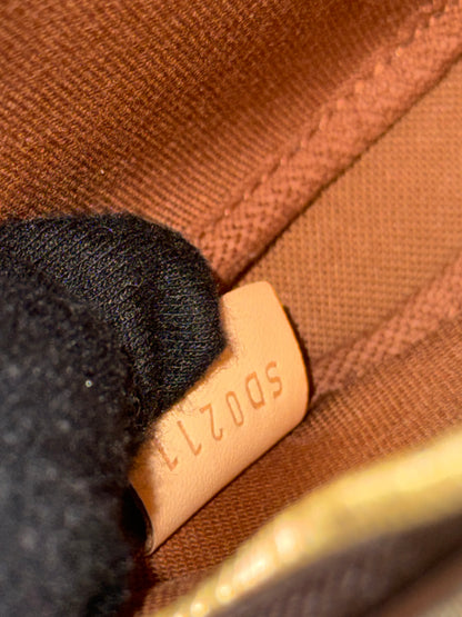 LOUIS VUITTON Multi Pochette Accessoires in Monogram Pink Strap