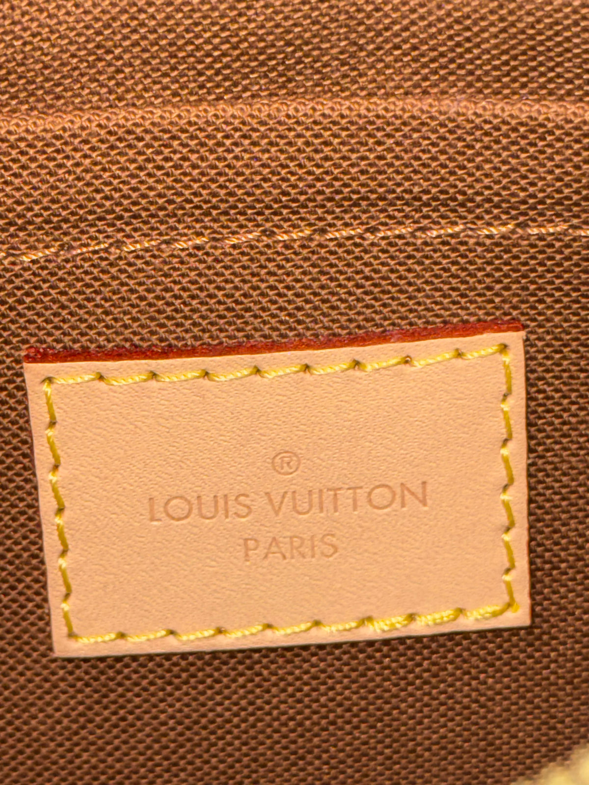 LOUIS VUITTON Multi Pochette Accessoires in Monogram Pink Strap
