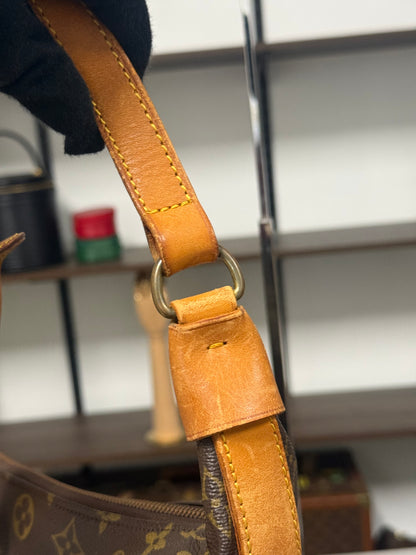 Louis Vuitton Vintage Boulogne in Monogram Canvas