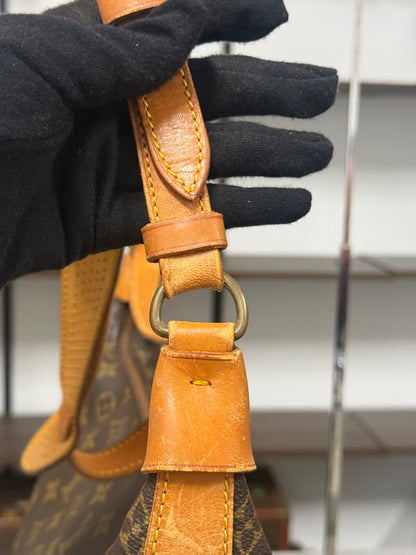 Louis Vuitton Vintage Boulogne in Monogram Canvas