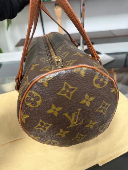 Louis Vuitton Vintage Papillon 26 in Monogram Canvas