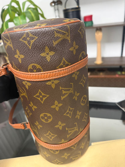 Louis Vuitton Vintage Papillon 26 in Monogram Canvas