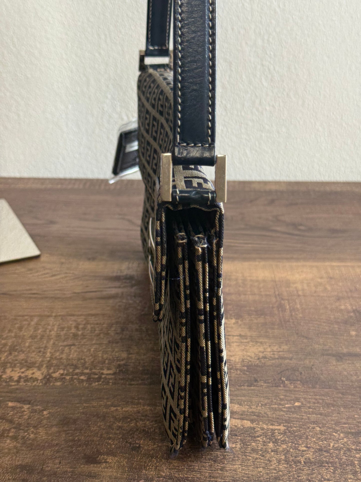 FENDI ZUCCHINO MAMA BAGUETTE NAVY BLUE