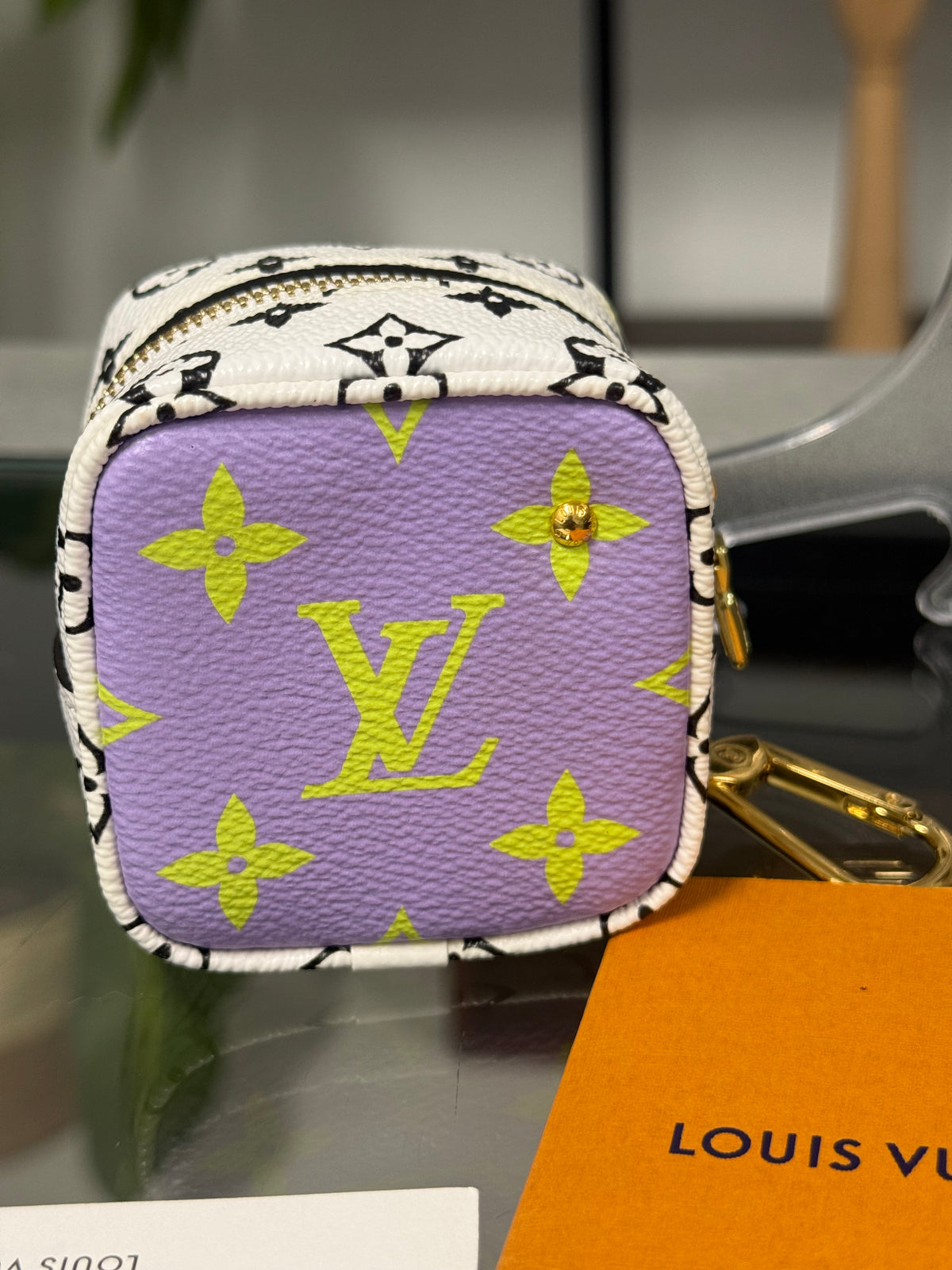Louis Vuitton Monogram Giant Porte Monnaie Cube Pouch M67669
