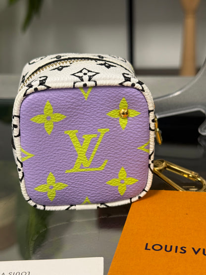Louis Vuitton Monogram Giant Porte Monnaie Cube Pouch M67669