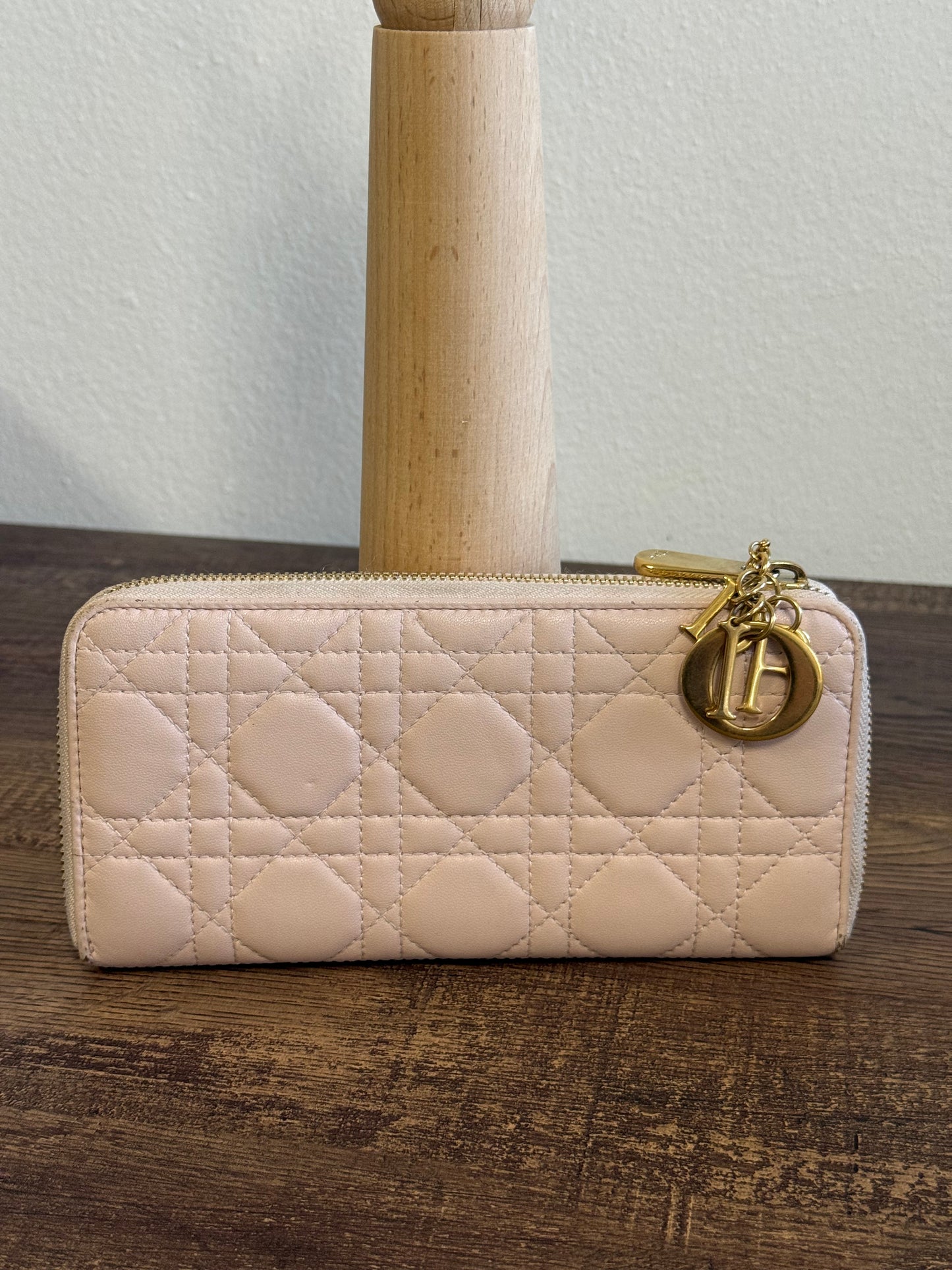 DIOR WALLET