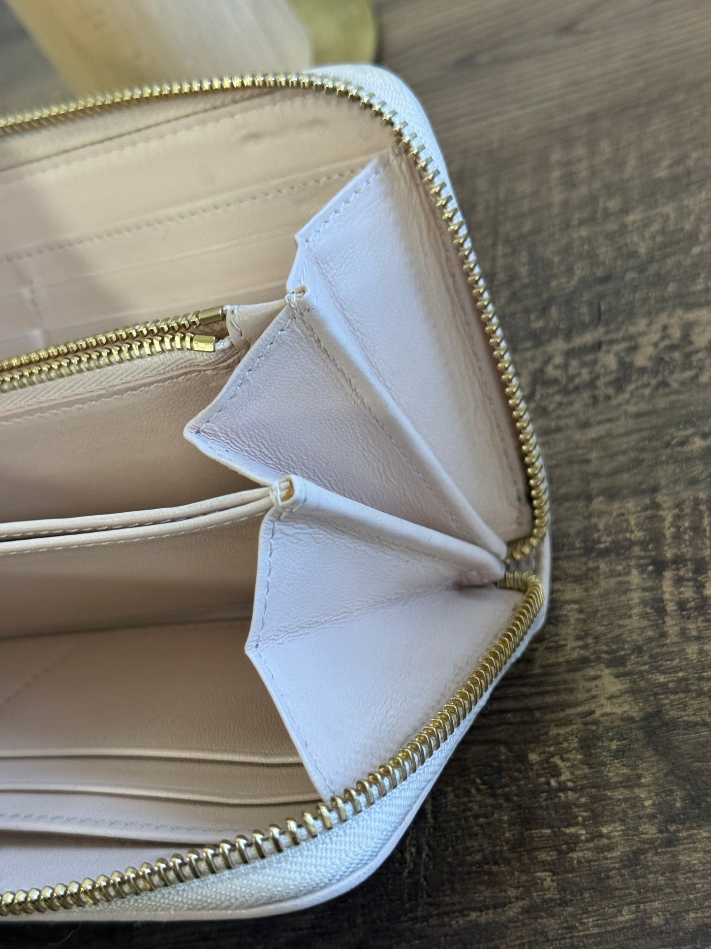 DIOR WALLET