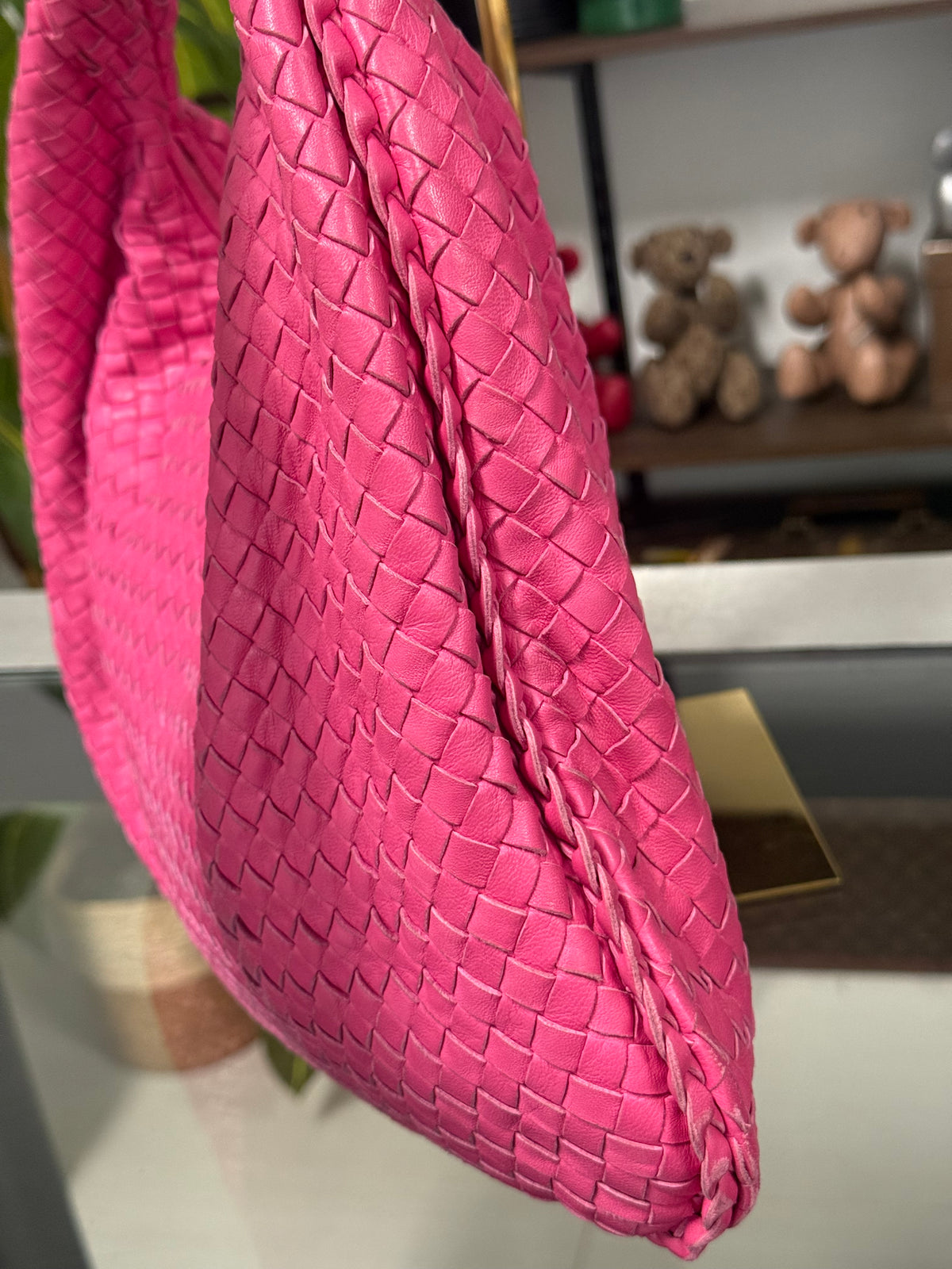 Intrecciato Medium Hobo Pink Shoulder Bag