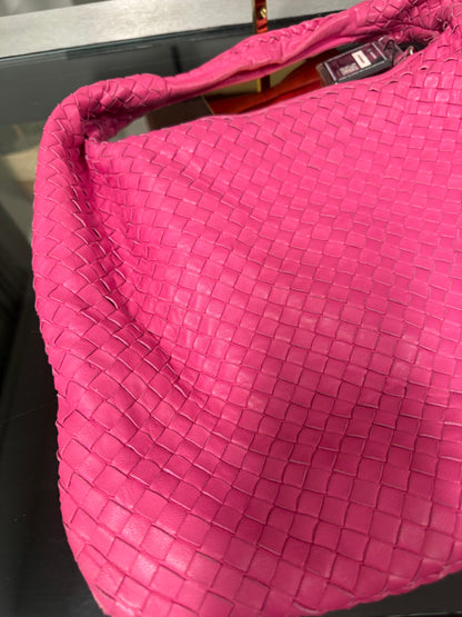 Intrecciato Medium Hobo Pink Shoulder Bag
