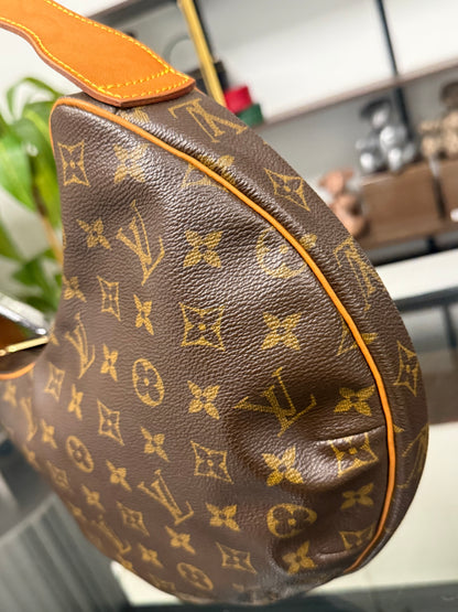 Croissant MM Monogram Shoulder Bag M51512 Monogram Canvas
