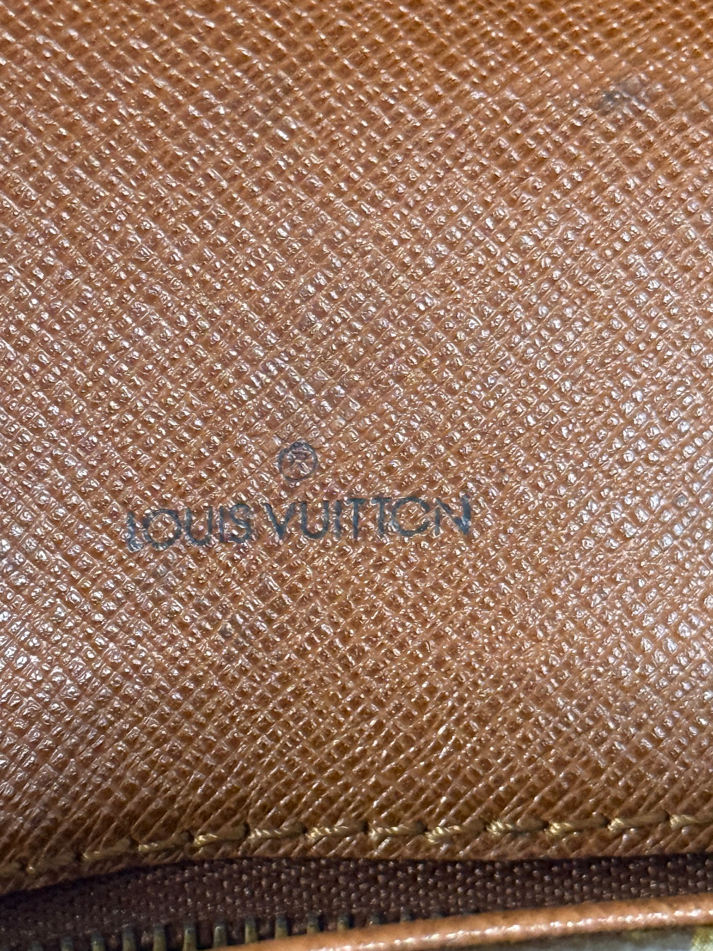 LOUIS VUITTON MONOGRAM CANVAS CHANTILLY MM BAG