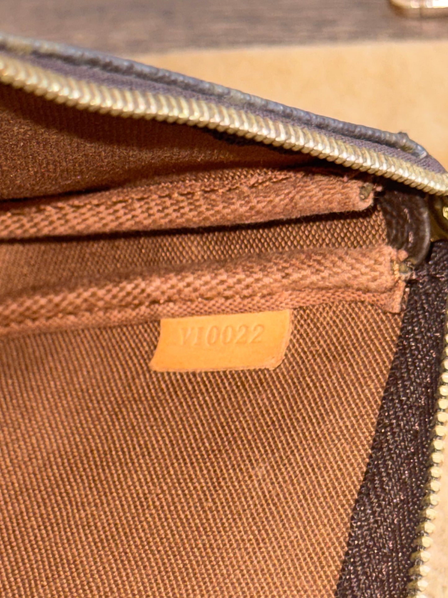 POCHETTE ACCESSOIRES VI0022