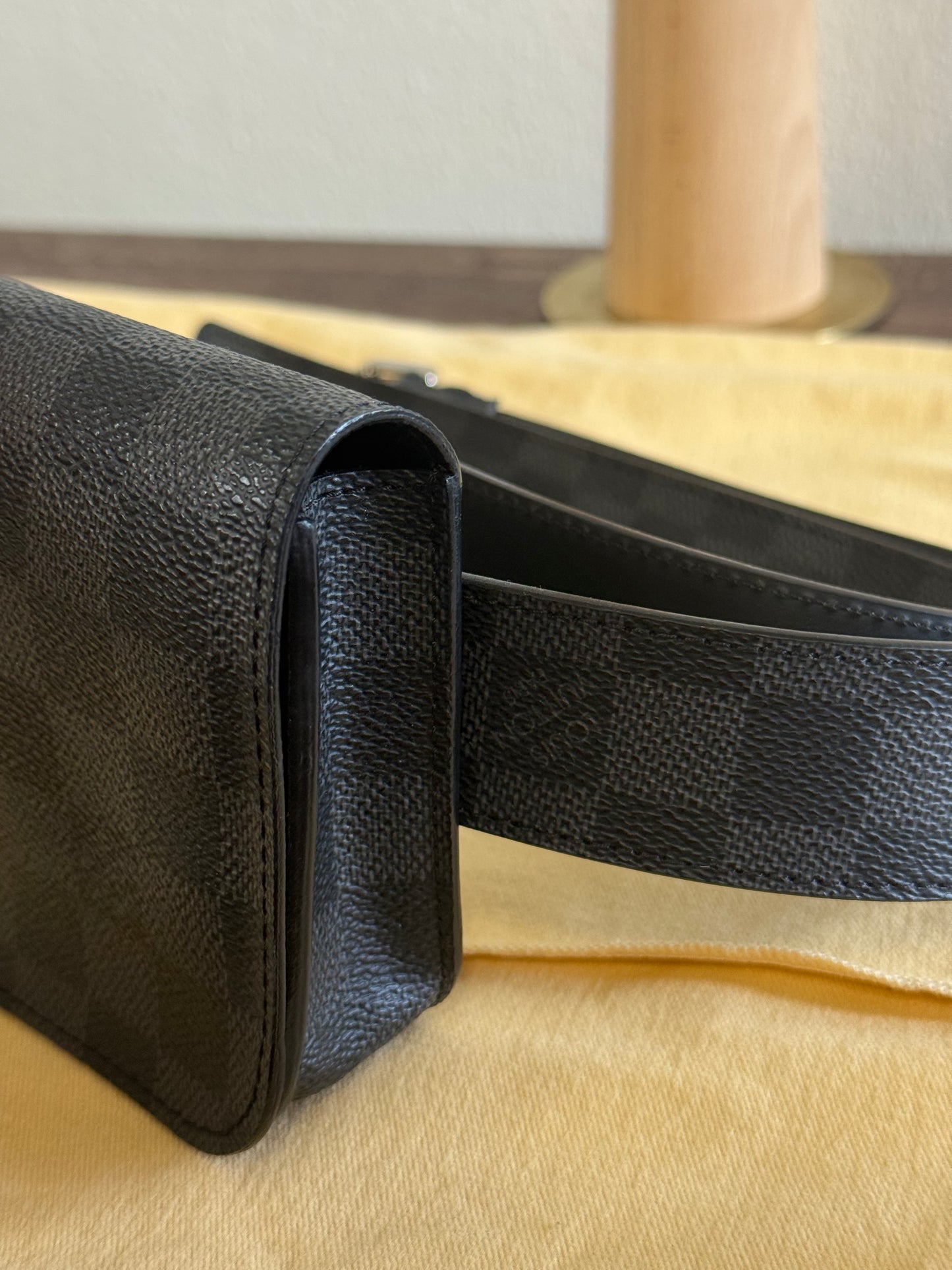 DAMIER GRAPHITE BUM BAG