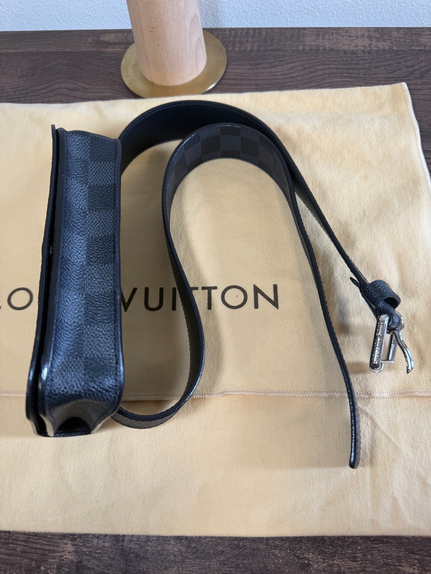 DAMIER GRAPHITE BUM BAG