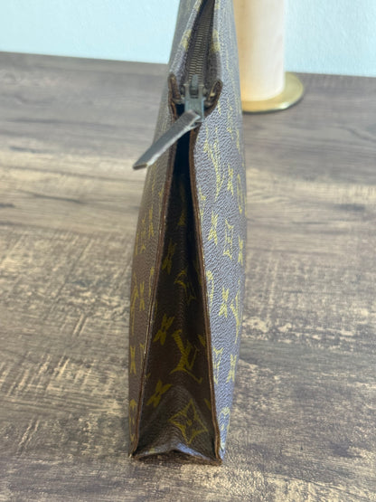 PRE-DATE CODE VINTAGE TOILETRY 26