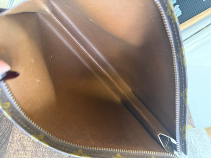 PRE-DATE CODE VINTAGE TOILETRY 26