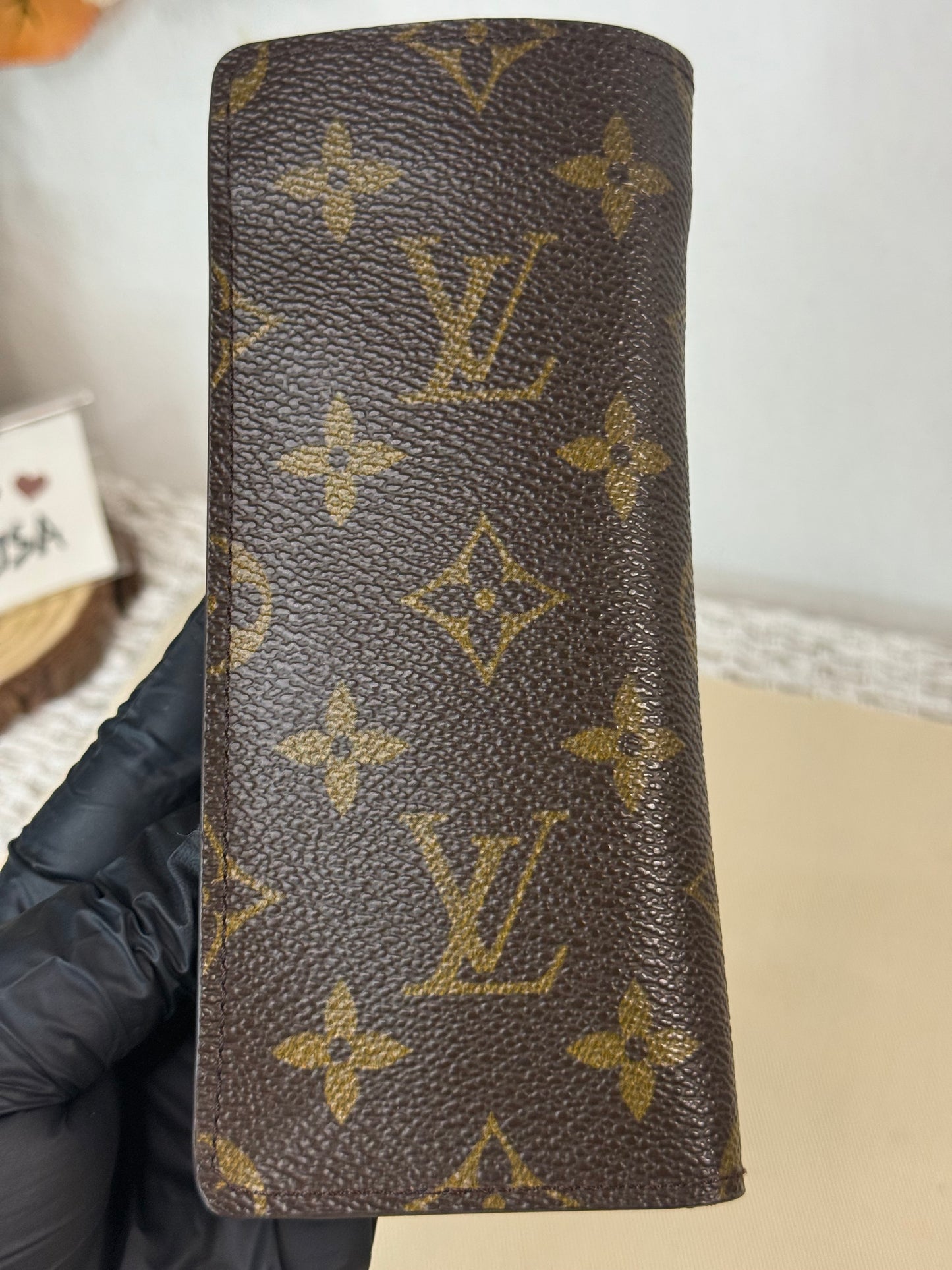 LOUIS VUITTON GLASSES CASE in Monogram