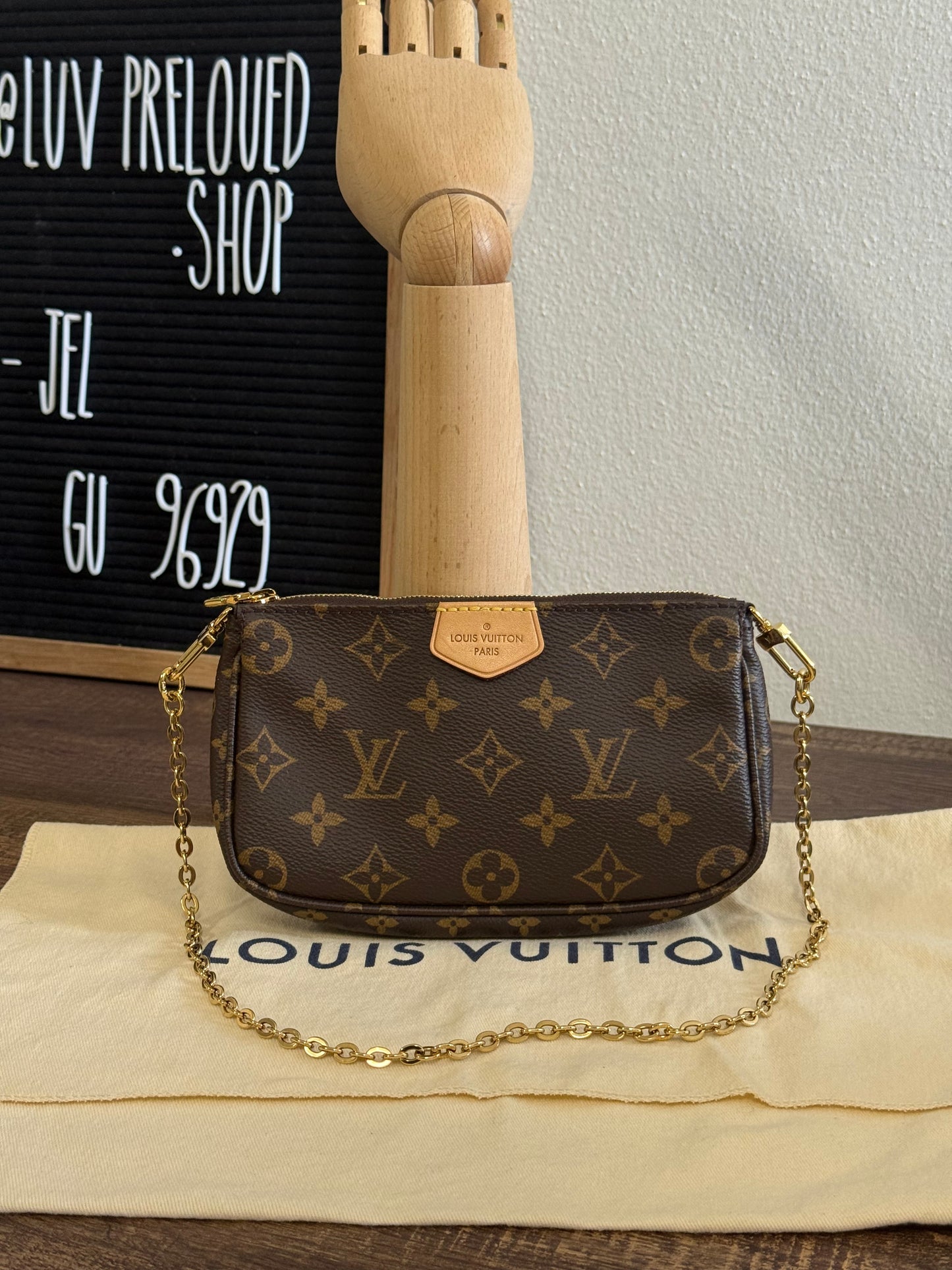 SMALL POCHETTE FROM MULTI-POCHETTE