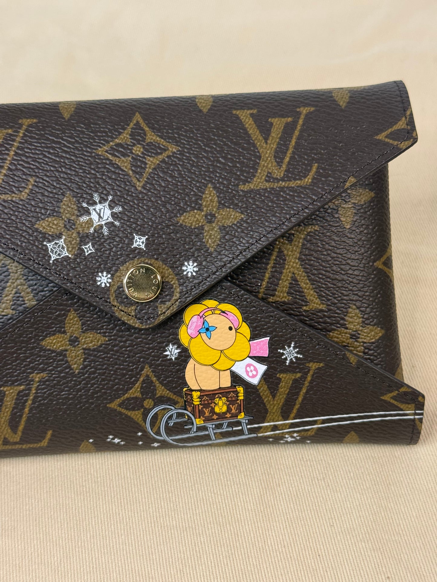 LOUIS VUITTON MONOGRAM CANVAS CHRISTMAS ANIMATION VIVIENNE KIRIGAMI POCHETTE SET