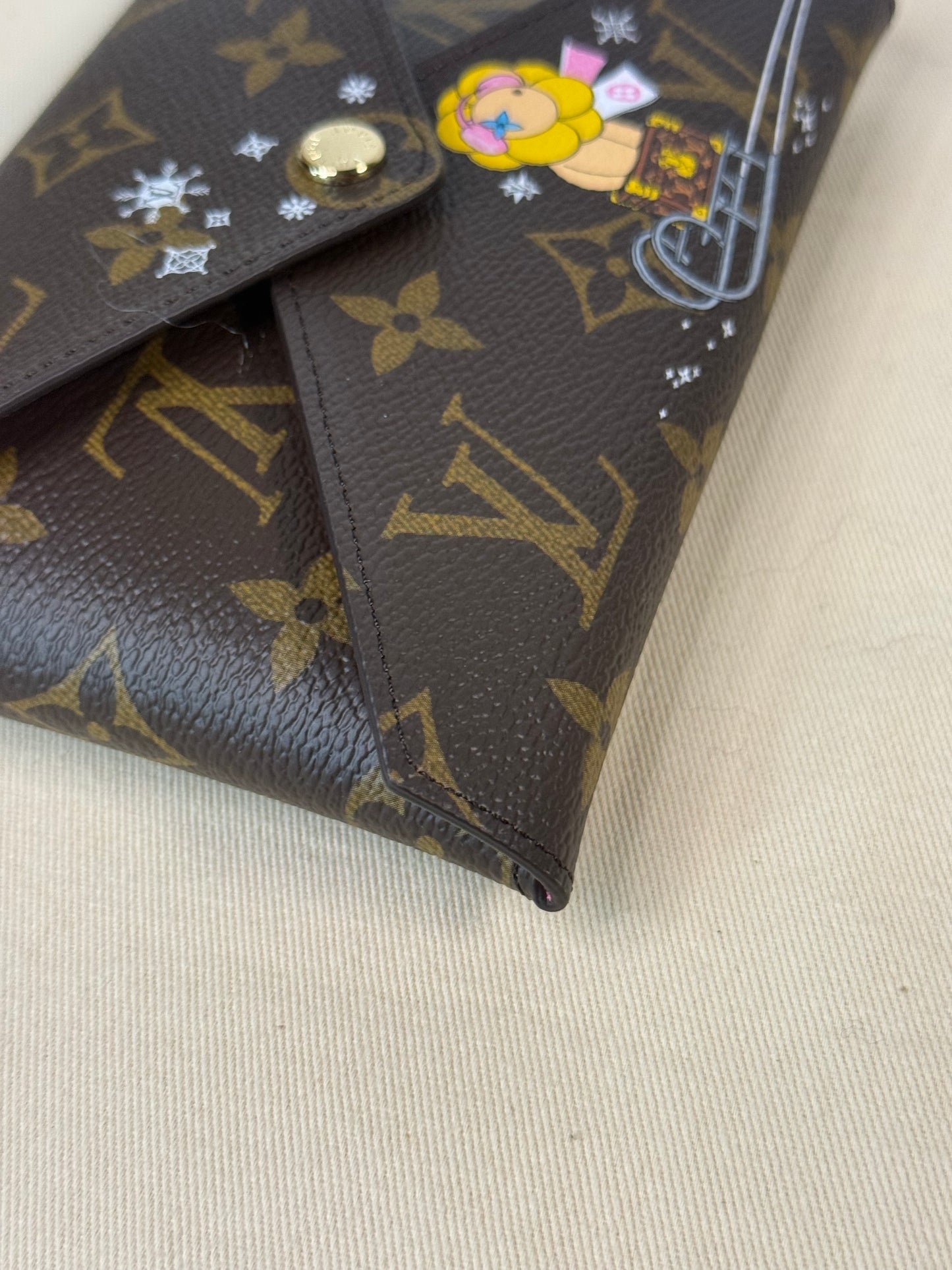 LOUIS VUITTON MONOGRAM CANVAS CHRISTMAS ANIMATION VIVIENNE KIRIGAMI POCHETTE SET