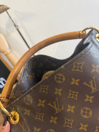 LOUIS VUITTON ARTSY MM MONOGRAM CANVAS