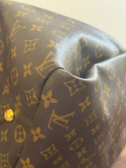 LOUIS VUITTON ARTSY MM MONOGRAM CANVAS