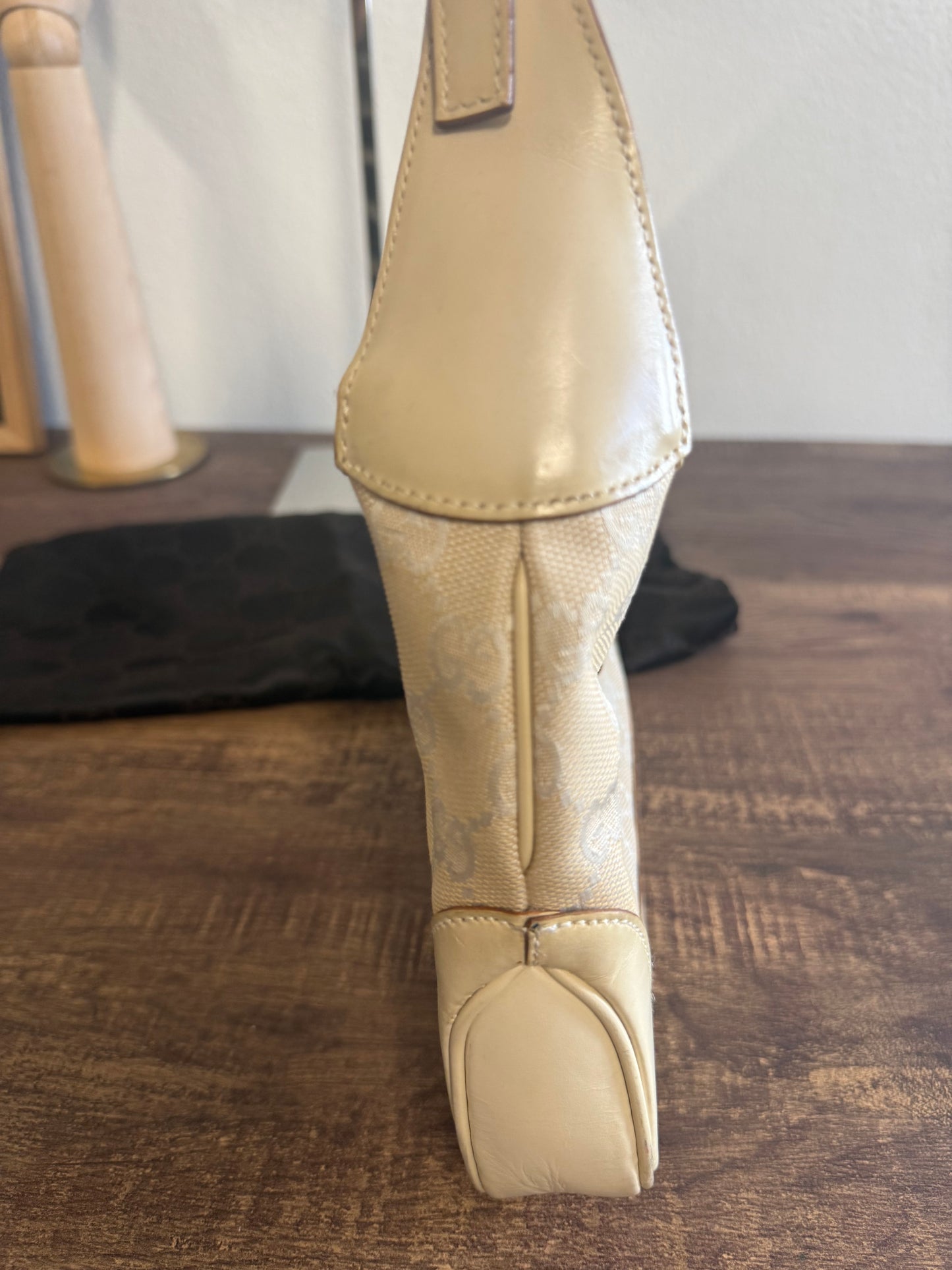 GUCCI BEIGE
