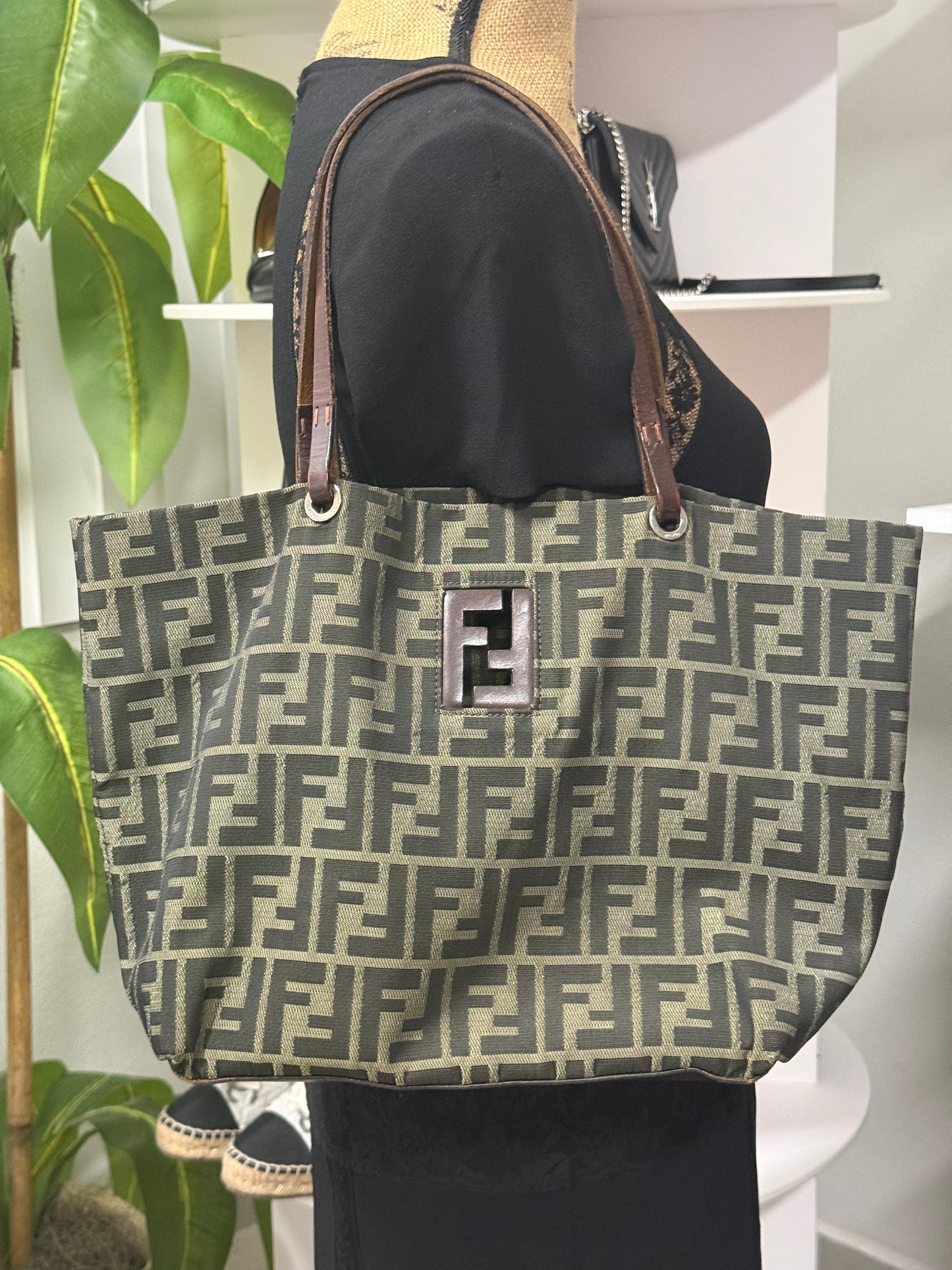 FENDI TOTE