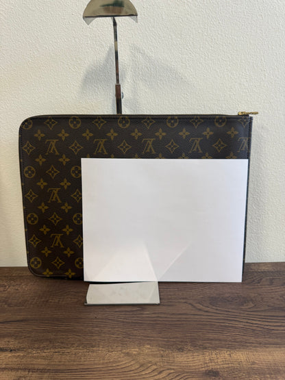 Louis Vuitton Monogram Canvas Poche Documents Case