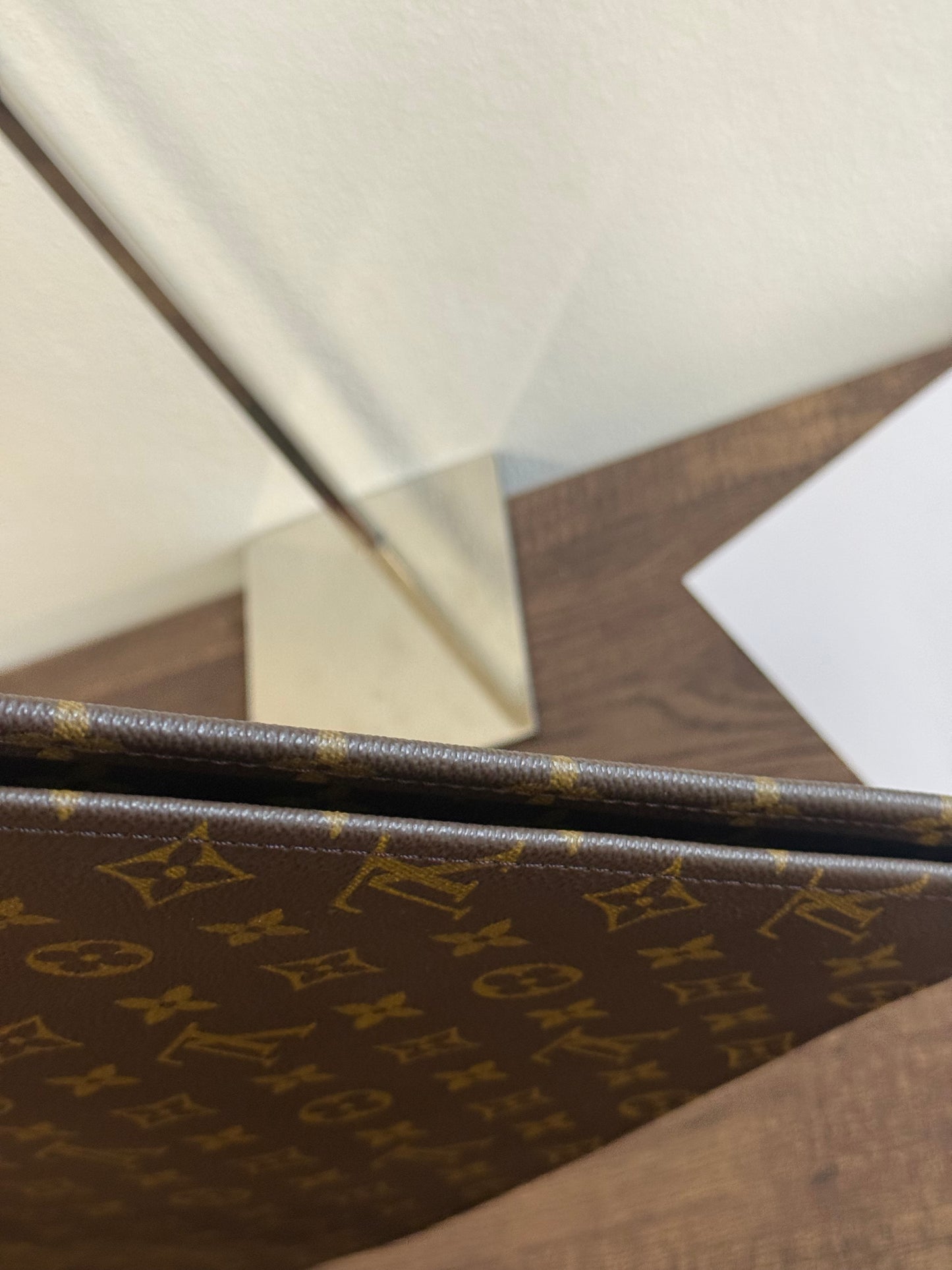 Louis Vuitton Monogram Canvas Poche Documents Case