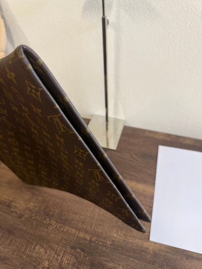 Louis Vuitton Monogram Canvas Poche Documents Case