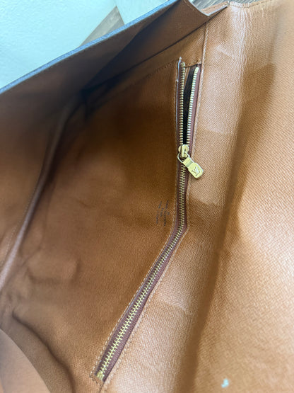 LOUIS VUITTON Monogram Porte Envelope Clutch Bag