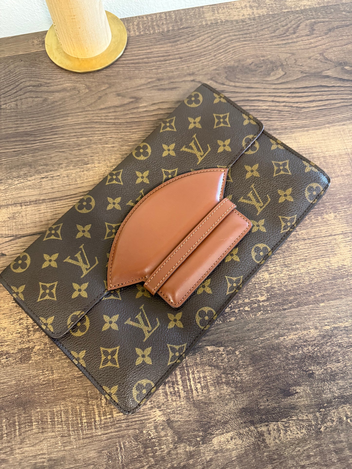 Louis Vuitton Monogram Chaillot clutch