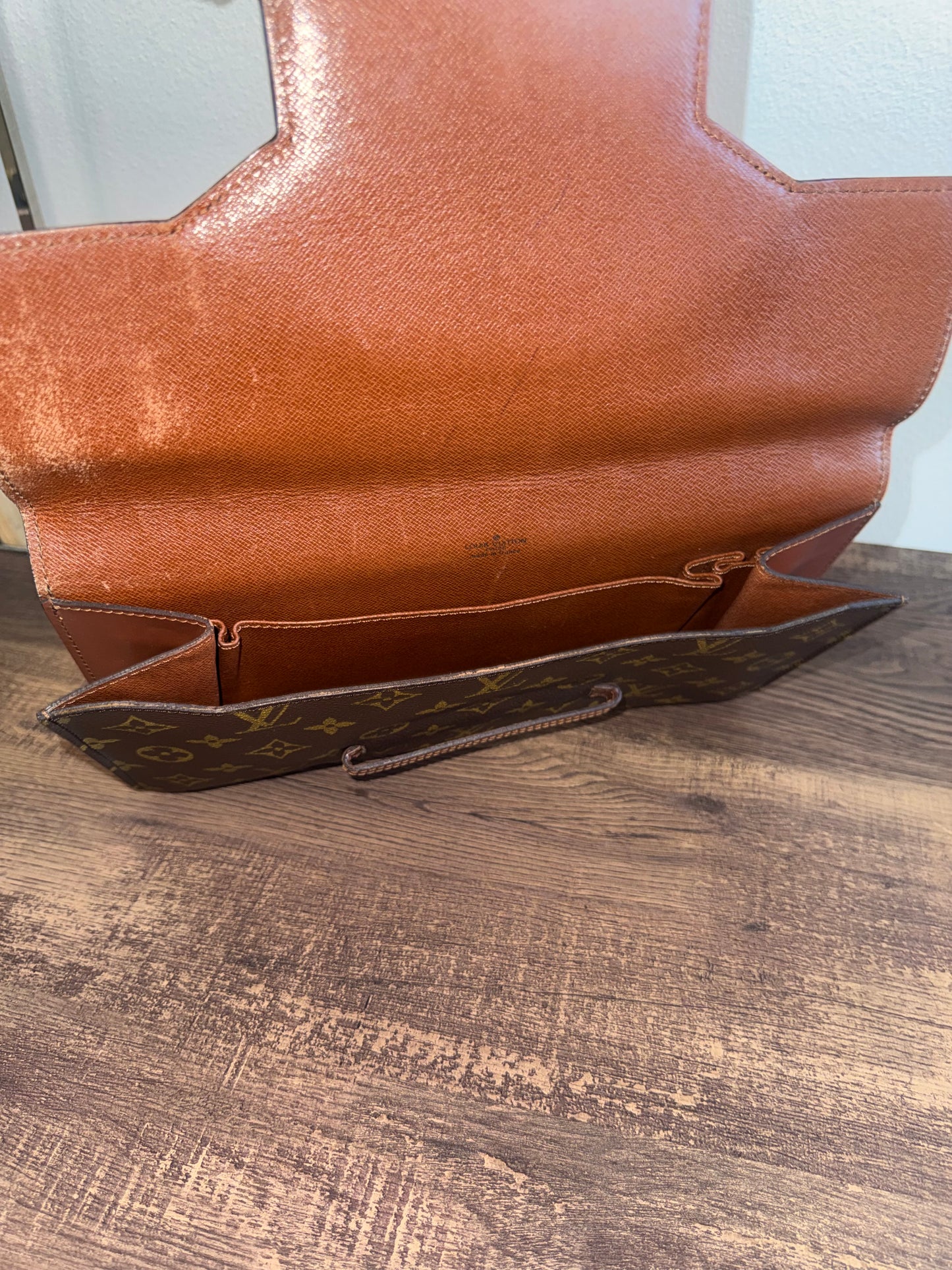Louis Vuitton Monogram Chaillot clutch