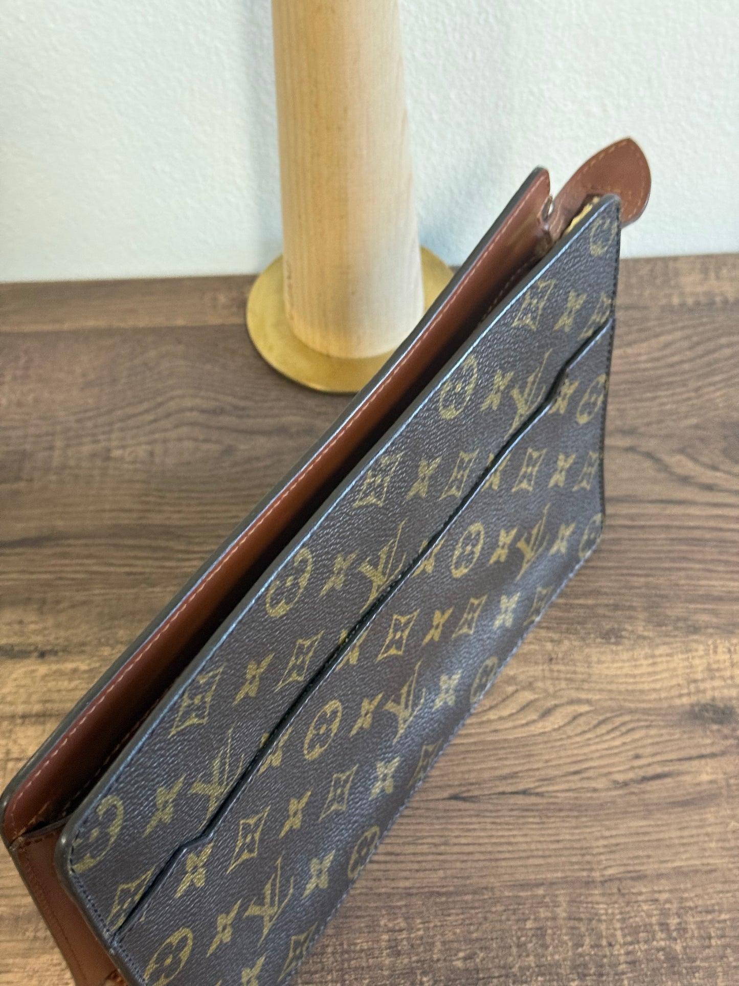 LOUIS VUITTON Monogram Pochette Homm eClutch Bag