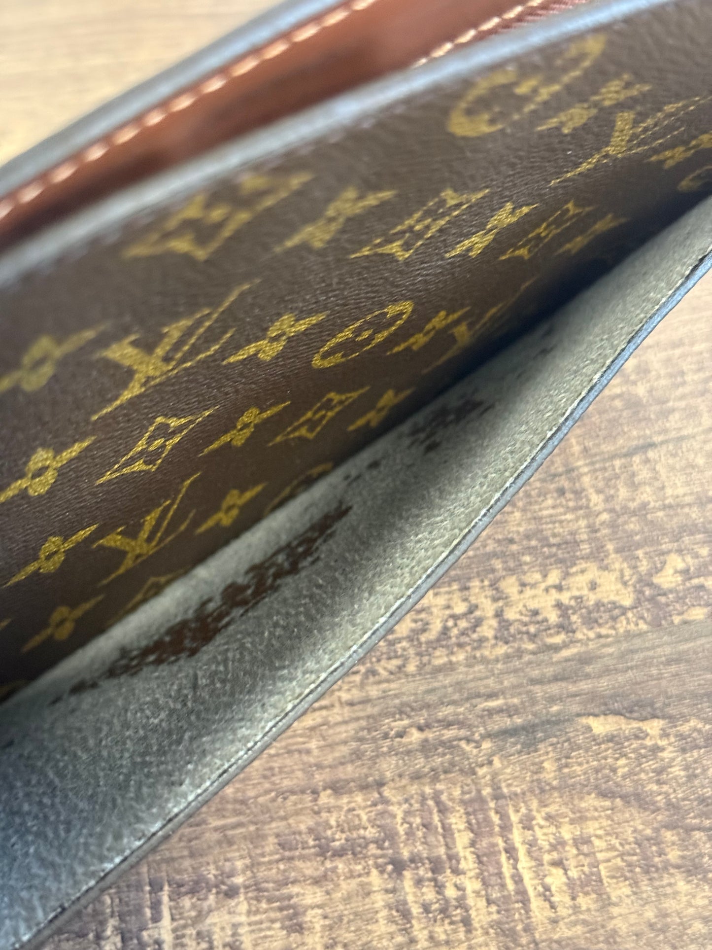LOUIS VUITTON Monogram Pochette Homm eClutch Bag
