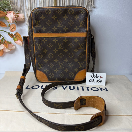 Louis Vuitton Danube MM in Monogram