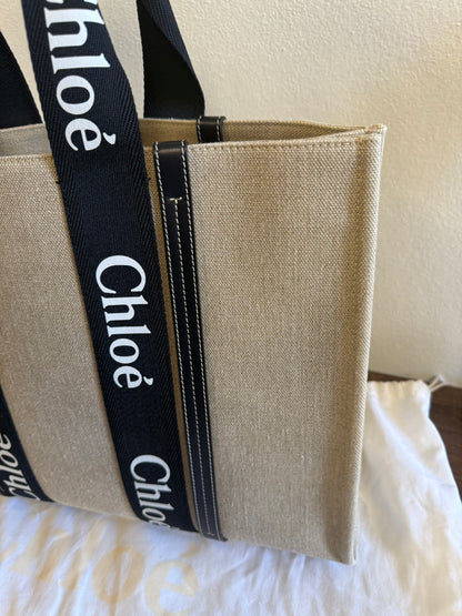 CHLOE WOODY LARGE TOTE BAG - BEIGE IN BLACK/NAVY BLUE - LINEN CANVAS