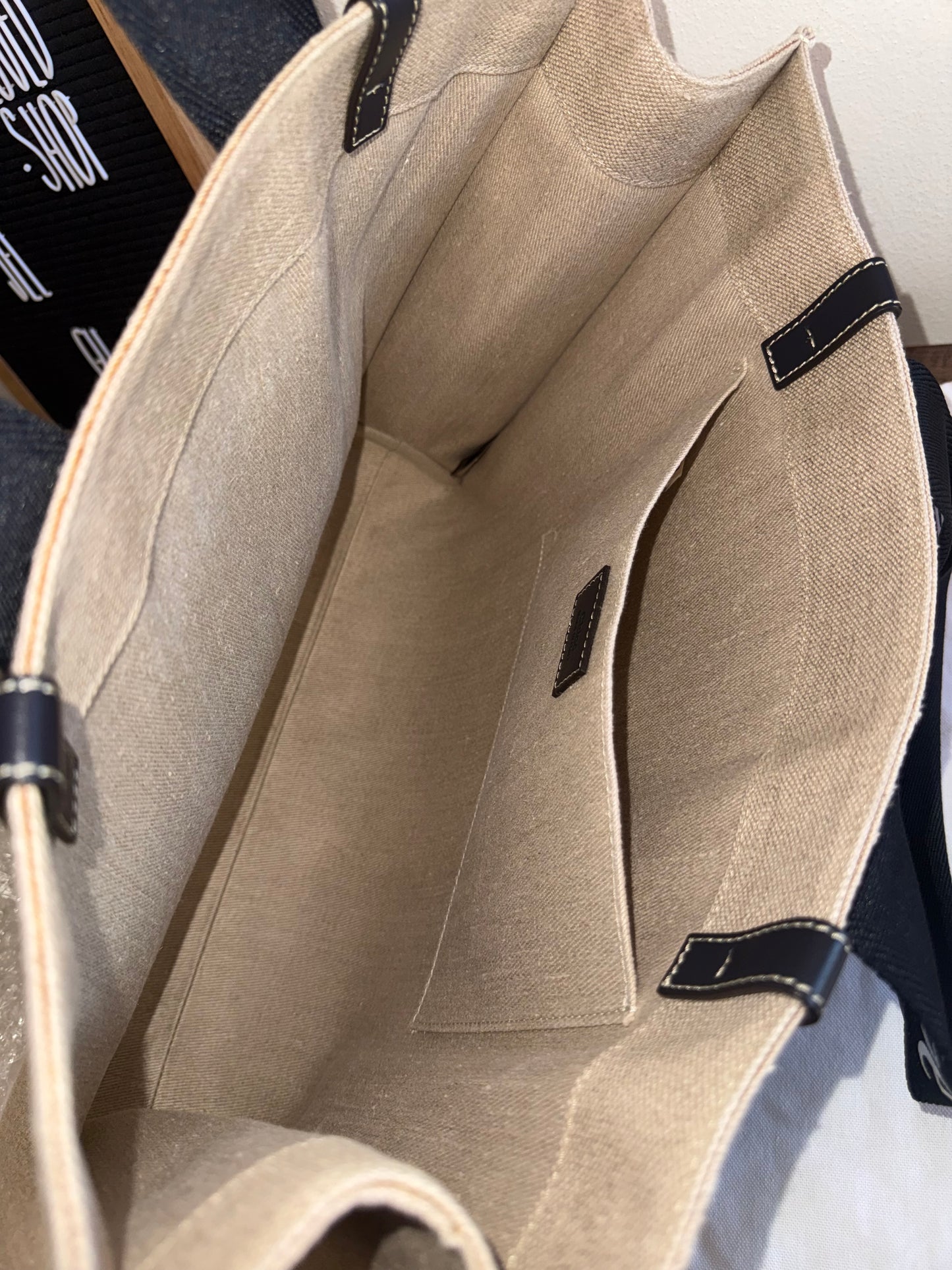 CHLOE WOODY LARGE TOTE BAG - BEIGE IN BLACK/NAVY BLUE - LINEN CANVAS