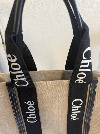 CHLOE WOODY LARGE TOTE BAG - BEIGE IN BLACK/NAVY BLUE - LINEN CANVAS