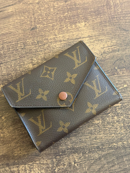 LOUIS VUITTON VICTORINE TRI-FOLD WALLET