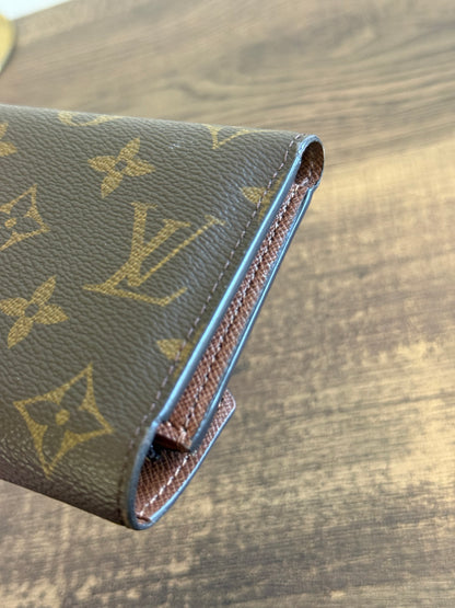 LOUIS VUITTON VICTORINE TRI-FOLD WALLET