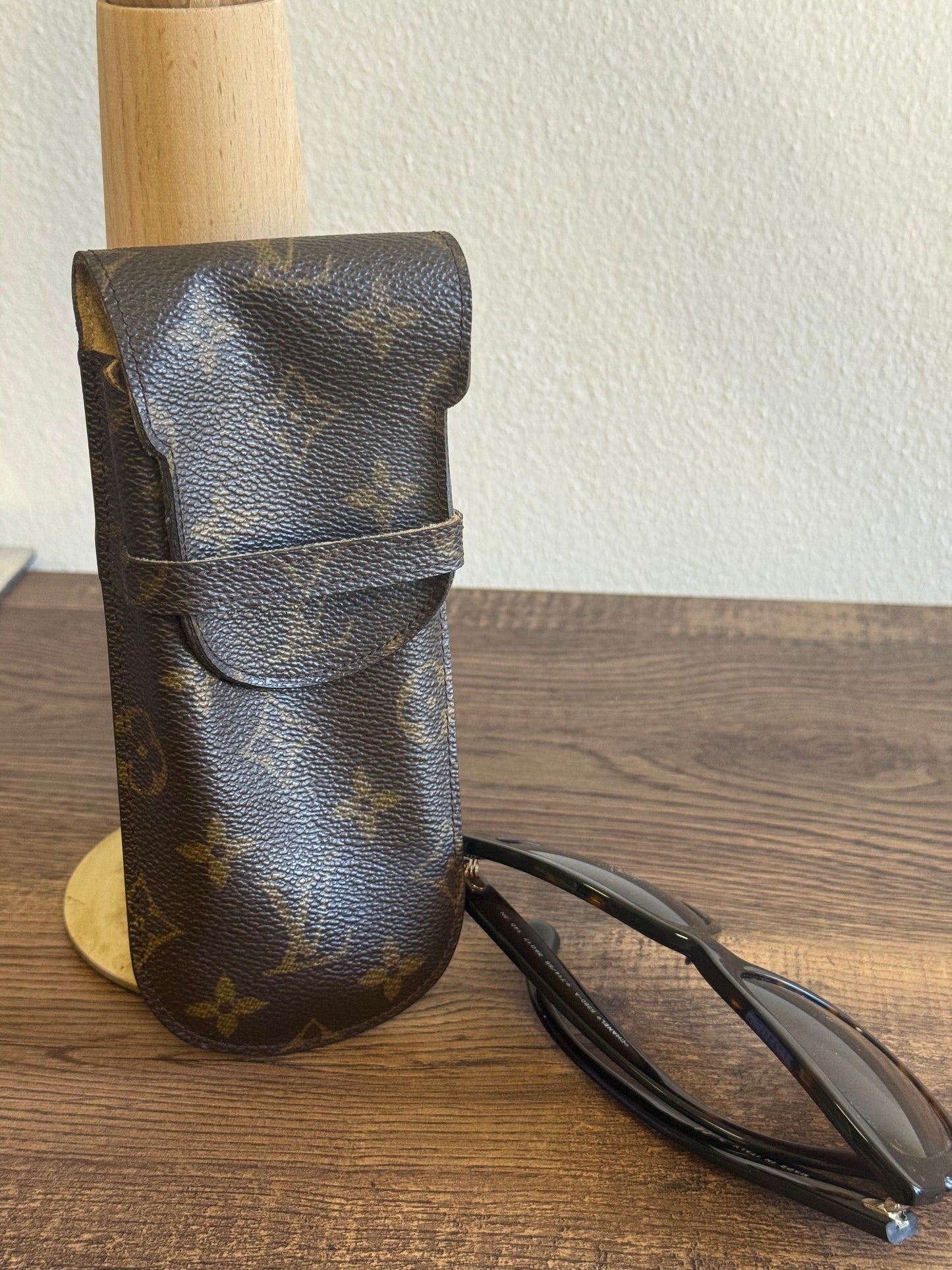 LOUIS VUITTON EYEGLASS CASE/PEN CASE MONOGRAM