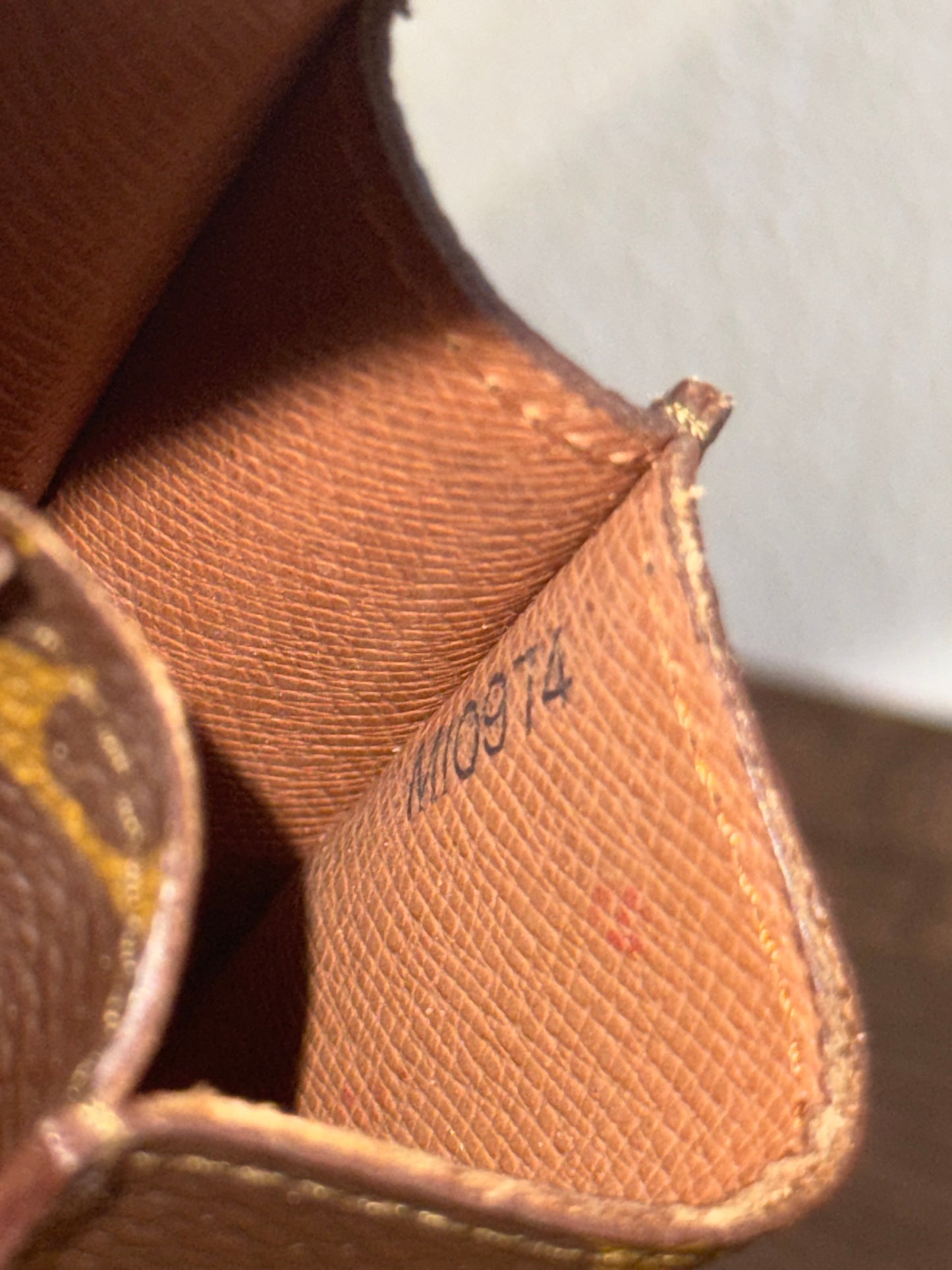 LOUIS VUITTON CIGARETTE CASE MONOGRAM